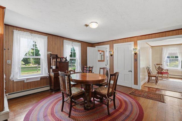 40 Boylston Circle, Shrewsbury, MA 01545