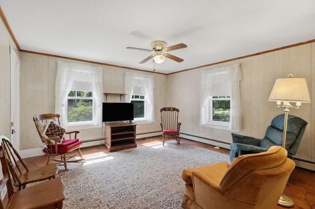 40 Boylston Circle, Shrewsbury, MA 01545