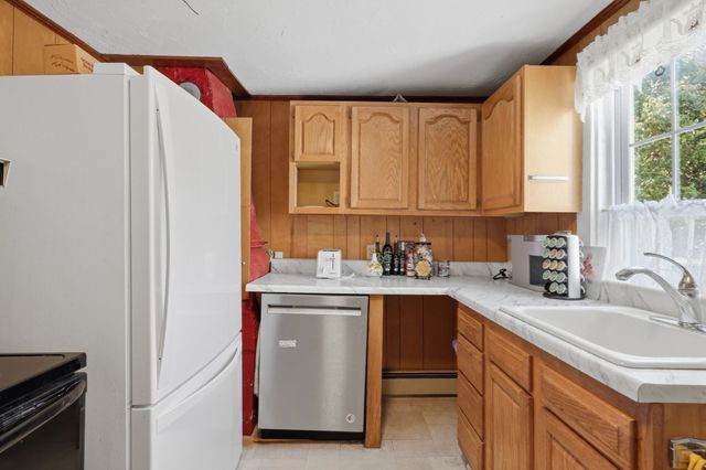 40 Boylston Circle, Shrewsbury, MA 01545