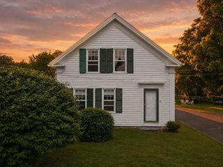 40 Boylston Circle, Shrewsbury, MA 01545