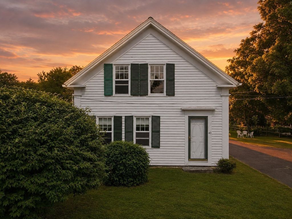40 Boylston Circle, Shrewsbury, MA 01545