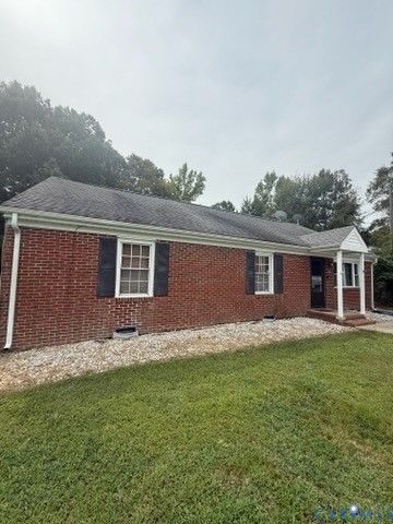 449 W Colonial Trl, Dendron, VA 23839