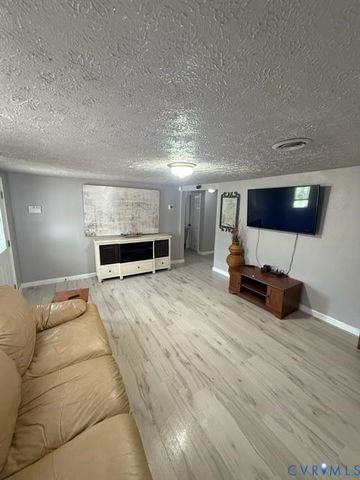 449 W Colonial Trl, Dendron, VA 23839