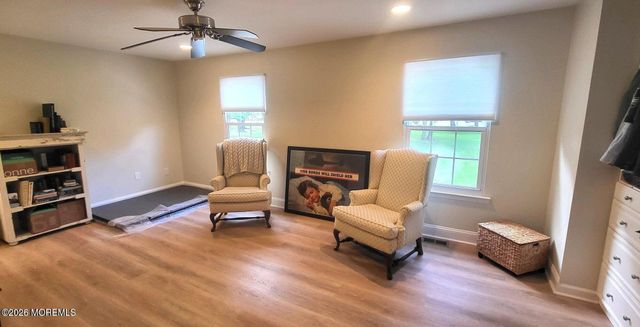 32 Redwood Drive, Eatontown, NJ 07724