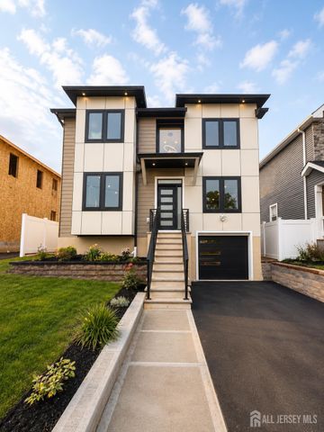 10 Charles Street, Edison, NJ 08820