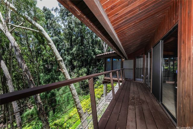 95-214 Waikalani Drive, Mililani, HI 96789
