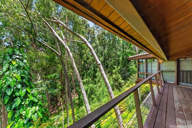 95-214 Waikalani Drive, Mililani, HI 96789