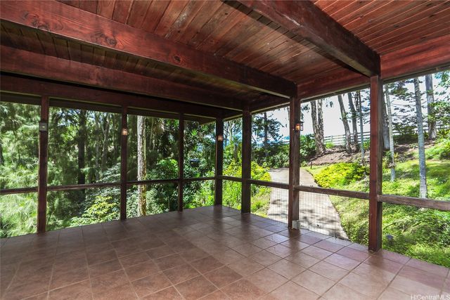 95-214 Waikalani Drive, Mililani, HI 96789