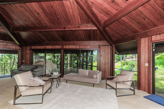 95-214 Waikalani Drive, Mililani, HI 96789