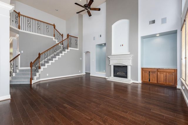 27 N Arrow Canyon Circle, The Woodlands, TX 77389