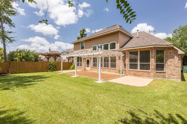 27 N Arrow Canyon Circle, The Woodlands, TX 77389