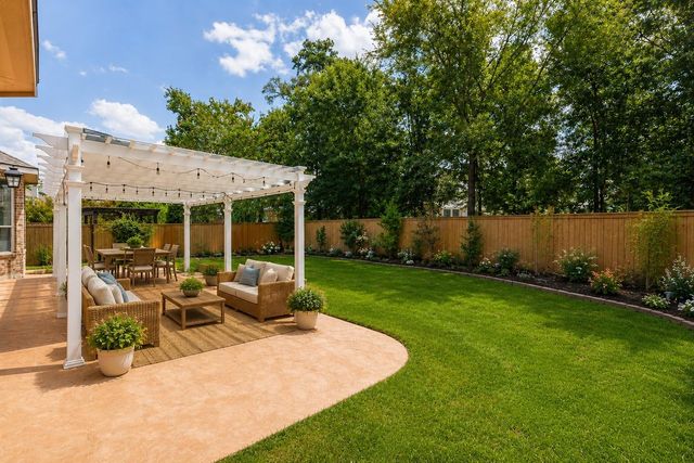 27 N Arrow Canyon Circle, The Woodlands, TX 77389