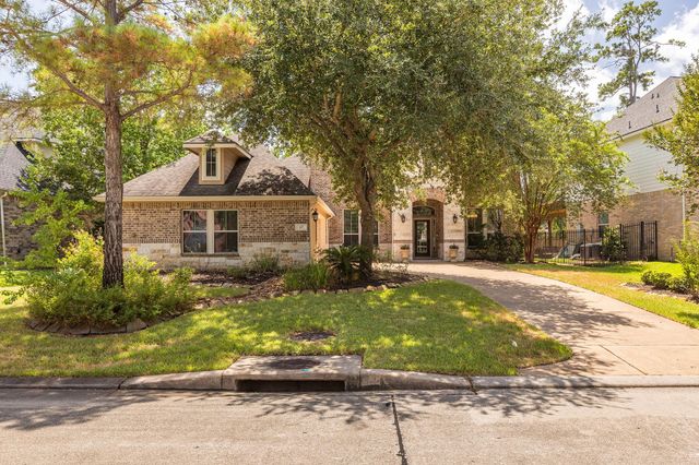 27 N Arrow Canyon Circle, The Woodlands, TX 77389