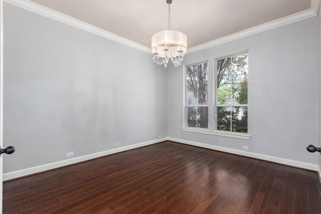 27 N Arrow Canyon Circle, The Woodlands, TX 77389