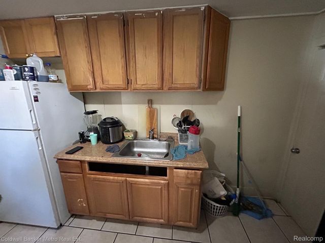 130 BALDWIN Avenue, Pontiac, MI 48342