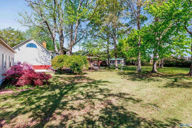 2045 Lindsay Lane S, Athens, AL 35613