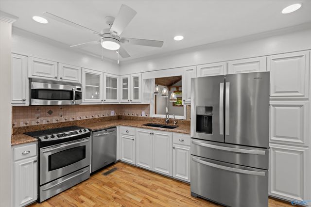2045 Lindsay Lane S, Athens, AL 35613