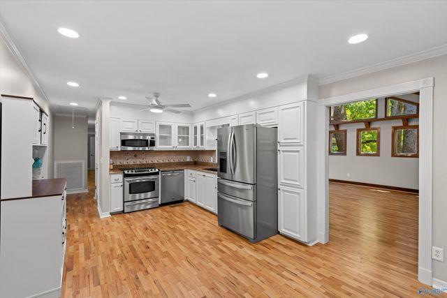 2045 Lindsay Lane S, Athens, AL 35613