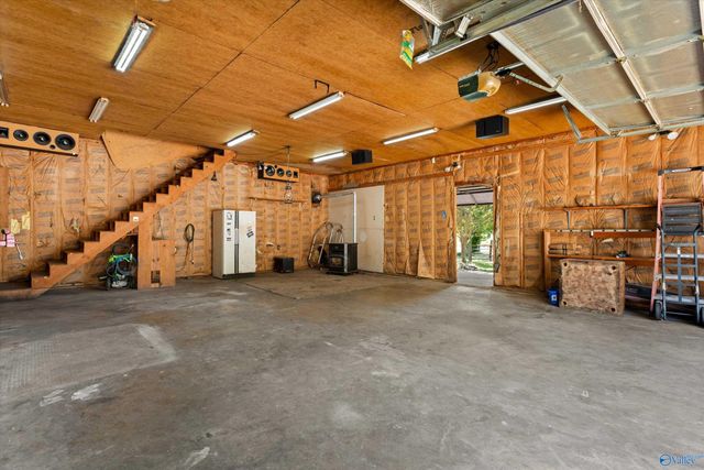 2045 Lindsay Lane S, Athens, AL 35613