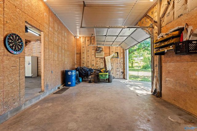 2045 Lindsay Lane S, Athens, AL 35613