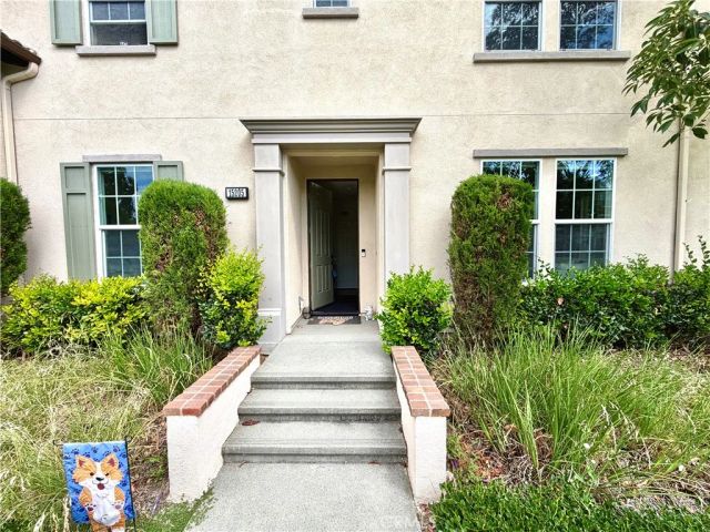 15205 Calverton, Tustin, CA 92782