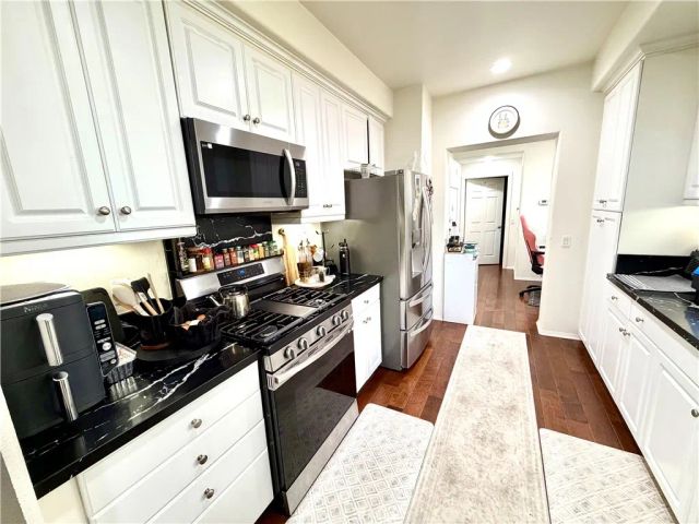 15205 Calverton, Tustin, CA 92782