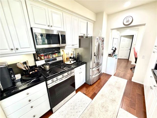 15205 Calverton, Tustin, CA 92782