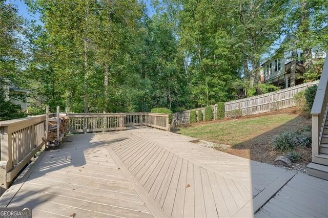 330 S Satinwood Place, Roswell, GA 30076