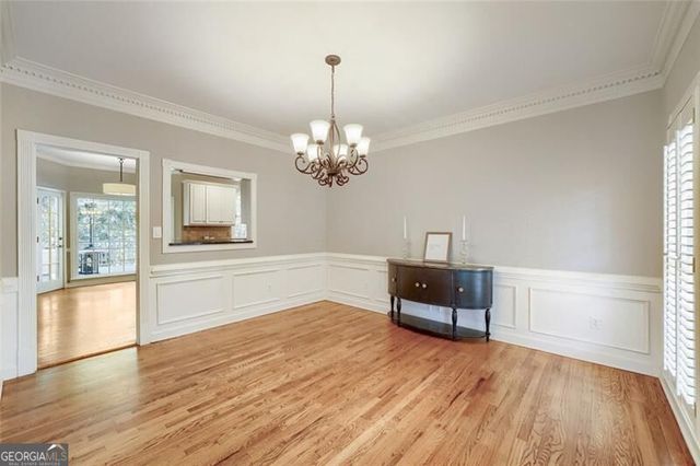 330 S Satinwood Place, Roswell, GA 30076
