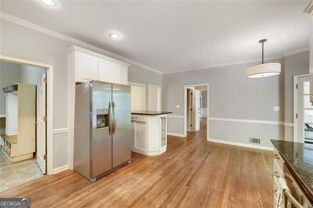 330 S Satinwood Place, Roswell, GA 30076