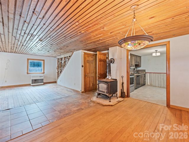 838 Hidden Valley Road, Clyde, NC 28721
