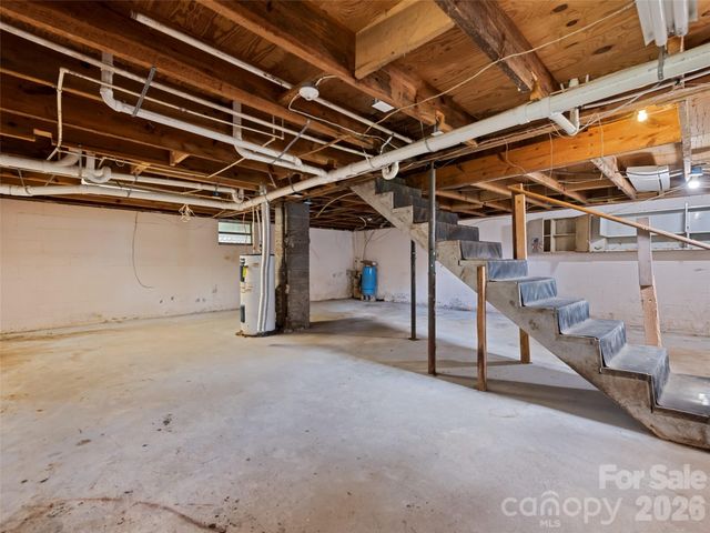 838 Hidden Valley Road, Clyde, NC 28721
