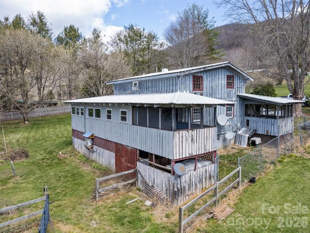 838 Hidden Valley Road, Clyde, NC 28721