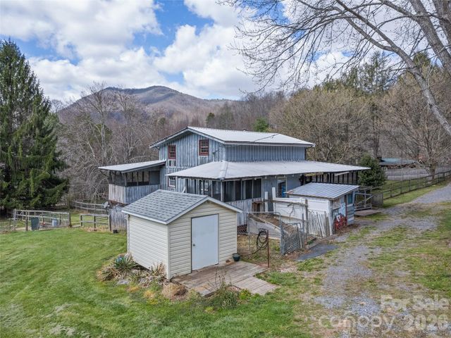838 Hidden Valley Road, Clyde, NC 28721