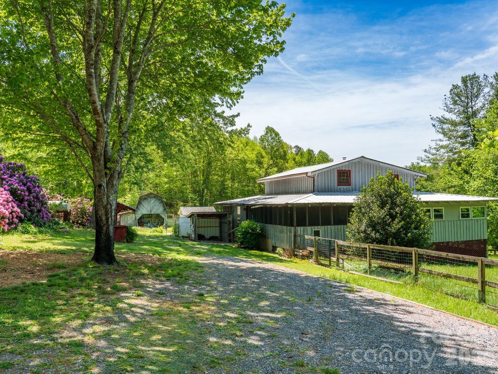 838 Hidden Valley Road, Clyde, NC 28721