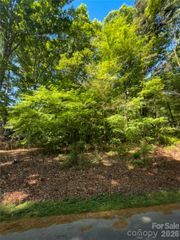 8793 Peninsula Drive, Terrell, NC 28682