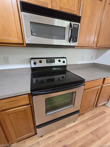 4058 Radcliff Drive, Canton, MI 48188