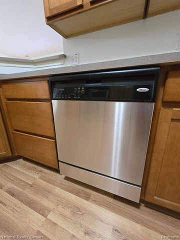4058 Radcliff Drive, Canton, MI 48188