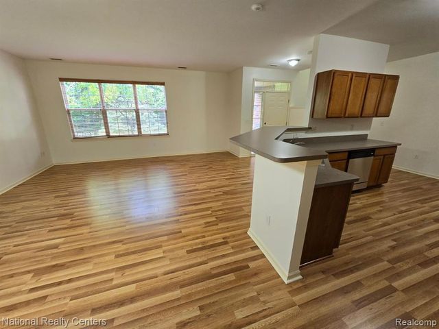 4058 Radcliff Drive, Canton, MI 48188