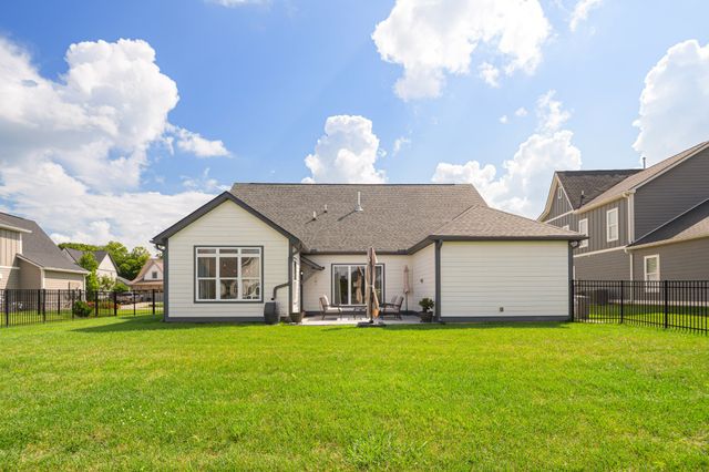 7569 Delancey Dr, College Grove, TN 37046
