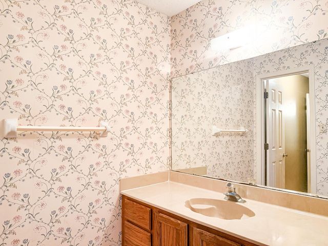 3693 HYACINTH DR, Memphis, TN 38115