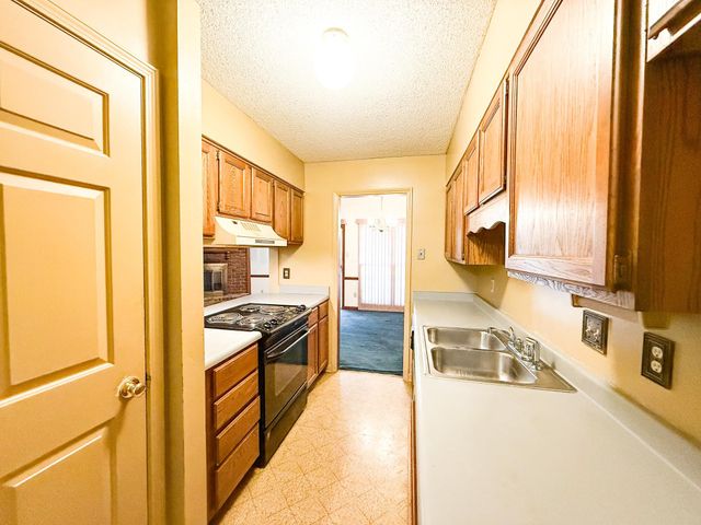 3693 HYACINTH DR, Memphis, TN 38115