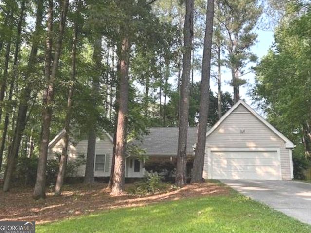 102 Whisper Trace, Peachtree City, GA 30269