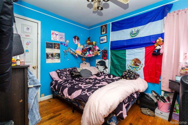 1060 Capitol Avenue, Lincoln Park, MI 48146