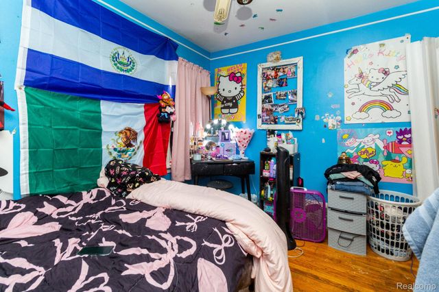 1060 Capitol Avenue, Lincoln Park, MI 48146