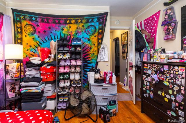 1060 Capitol Avenue, Lincoln Park, MI 48146