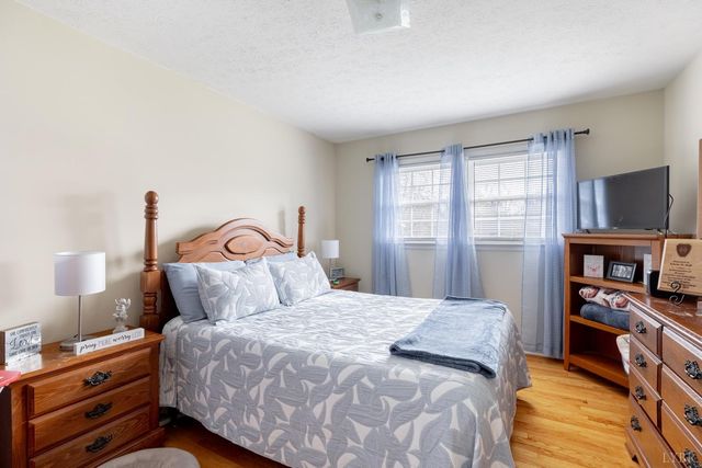 106 Watkins Pl, Lynchburg, VA 24502