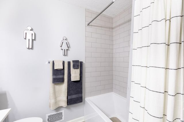 106 Watkins Pl, Lynchburg, VA 24502