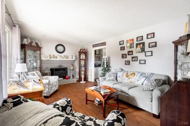 106 Watkins Pl, Lynchburg, VA 24502