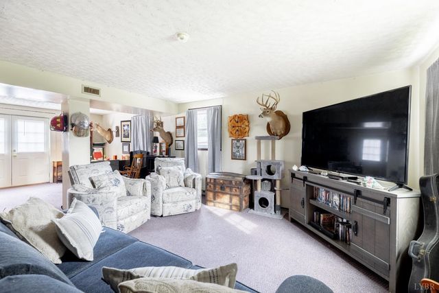 106 Watkins Pl, Lynchburg, VA 24502